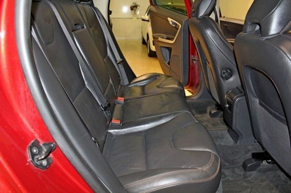 Volvo XC60, 2.0 л, АТ, 2010 фото 8