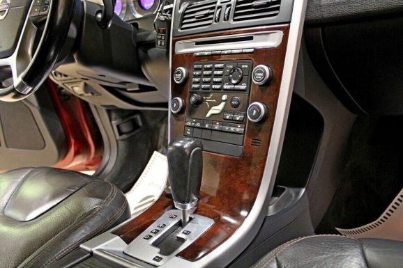 Volvo XC60, 2.0 л, АТ, 2010 фото 9