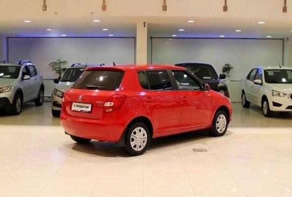 Skoda Fabia, 1.6 л, АТ, 2012 фото 6