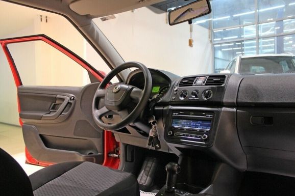 Skoda Fabia, 1.6 л, АТ, 2012 фото 7