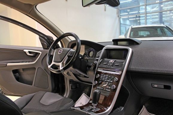 Volvo XC60, 2.4 л, АТ, 2011 фото 10