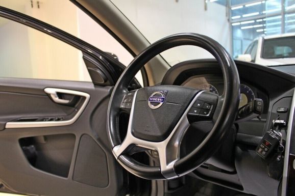 Volvo XC60, 2.4 л, АТ, 2011 фото 11