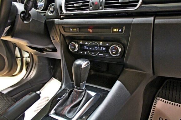 Mazda 3, 1.5 л, АТ, 2013 фото 10