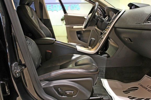 Volvo XC60, 2.4 л, АТ, 2012 фото 8