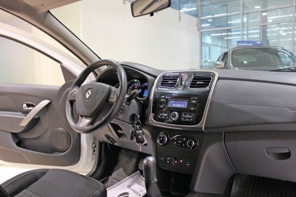Renault Sandero, 1.6 л, МТ, 2016 фото 7