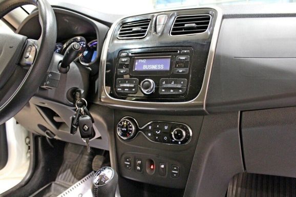 Renault Sandero, 1.6 л, МТ, 2016 фото 9