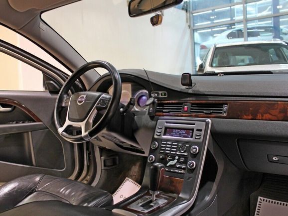 Volvo XC70, 2.4 л, АТ, 2011 фото 7