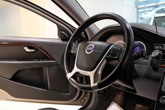 Volvo XC70, 2.4 л, АТ, 2011 фото 10