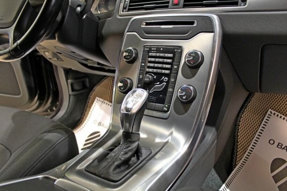 Volvo XC70, 2.4 л, АТ, 2014 фото 9