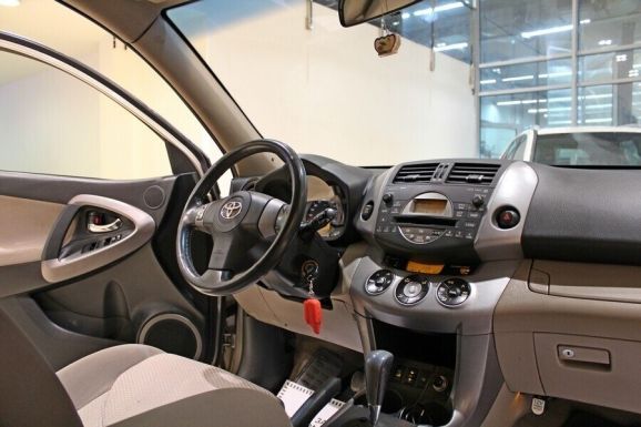 Toyota RAV4, 2.0 л, АТ, 2008 фото 7