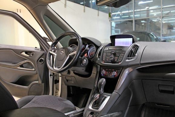 Opel Zafira, 1.4 л, АТ, 2014 фото 7