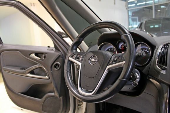 Opel Zafira, 1.4 л, АТ, 2014 фото 11
