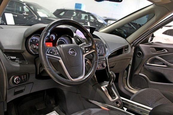 Opel Zafira, 1.4 л, АТ, 2014 фото 13