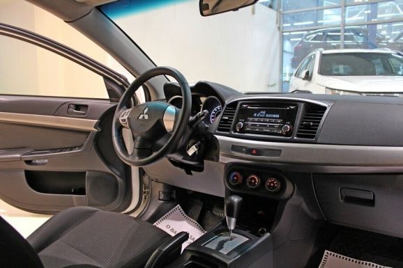Mitsubishi Lancer, 1.6 л, АТ, 2012 фото 8