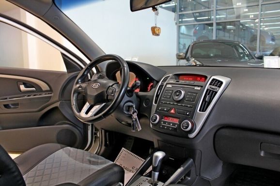 Kia Ceed, 1.6 л, АТ, 2011 фото 7