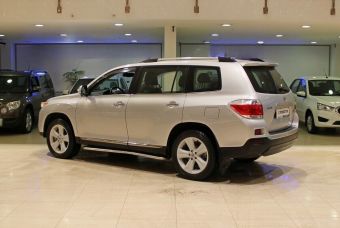 Toyota Highlander, 3.5 л, АКПП, 2012 фото 5