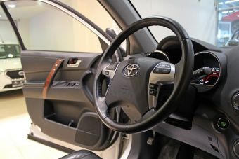 Toyota Highlander, 3.5 л, АКПП, 2012 фото 10