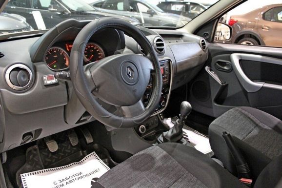 Renault Duster, 1.5 л, МТ, 2012 фото 2