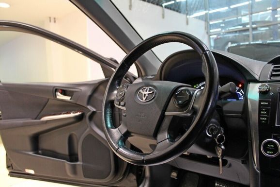 Toyota Camry, 2.0 л, АТ, 2013 фото 10
