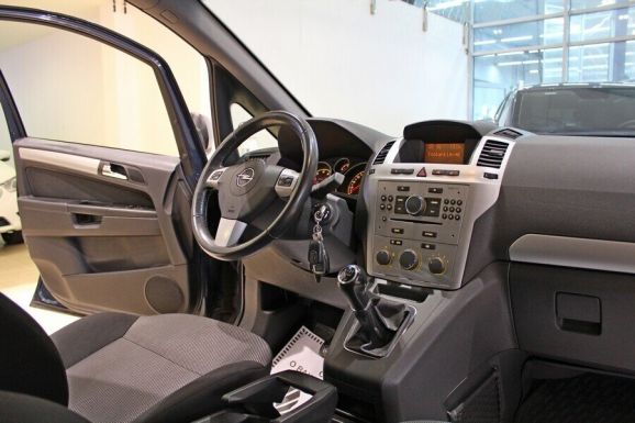 Opel Zafira, 1.8 л, МТ, 2012 фото 7