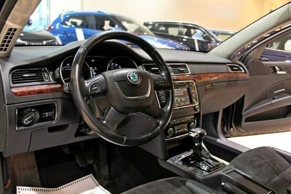 Skoda Superb, 1.8 л, АТ, 2009 фото 11