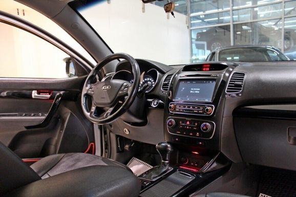 Kia Sorento, 2.4 л, АТ, 2012 фото 7