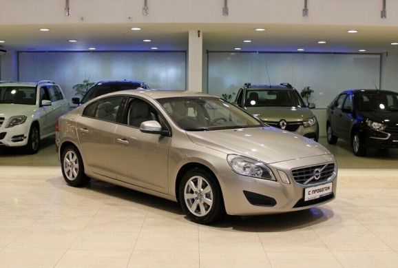 Volvo S60, 2.0 л, Робот, 2010 фото 5