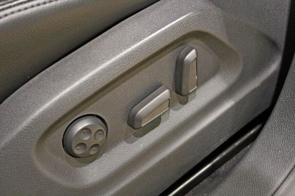 Volkswagen Tiguan, 2.0 л, АТ, 2009 фото 9