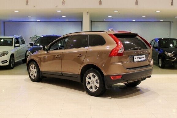 Volvo XC60, 2.4 л, АТ, 2011 фото 5