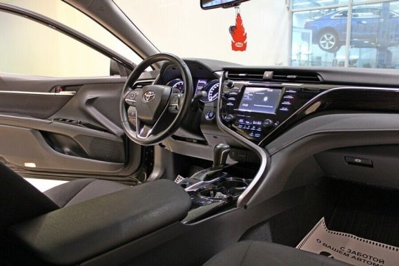 Toyota Camry, 2.5 л, АТ, 2018 фото 7