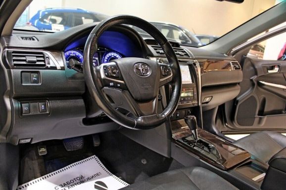 Toyota Camry, 2.5 л, АТ, 2015 фото 2