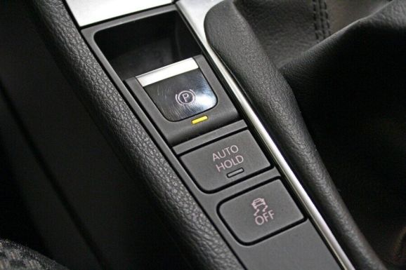 Volkswagen Passat, 1.4 л, МТ, 2011 фото 1