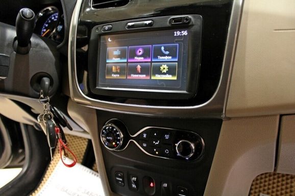 Renault Logan, 1.6 л, АТ, 2015 фото 9