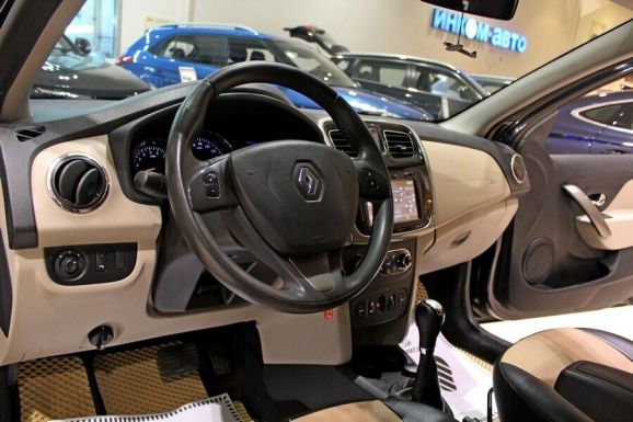 Renault Logan, 1.6 л, АТ, 2015 фото 1