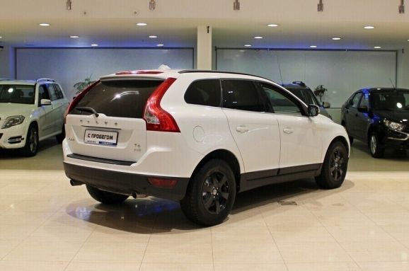 Volvo XC60, 2.4 л, АТ, 2012 фото 6