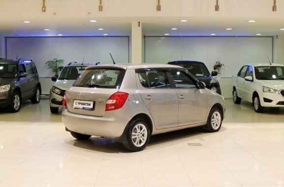 Skoda Fabia, 1.6 л, АТ, 2012 фото 6