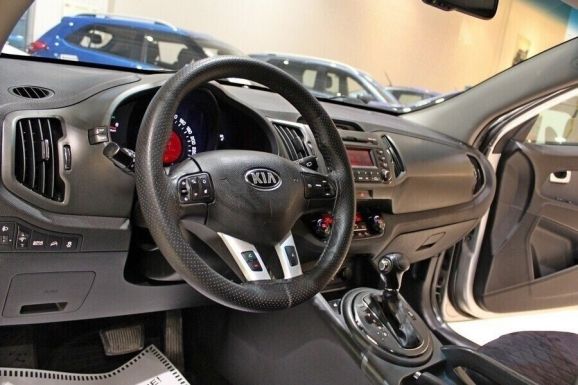 Kia Sportage, 2.0 л, АТ, 2014 фото 2