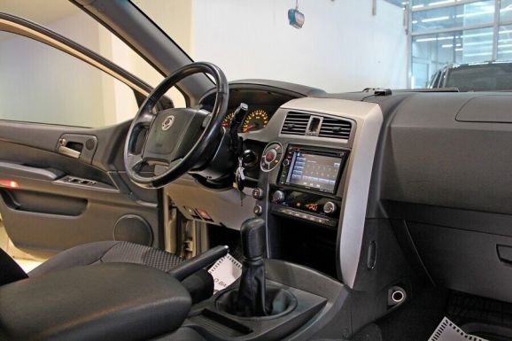 SsangYong Kyron, 2.0 л, МТ, 2011 фото 8