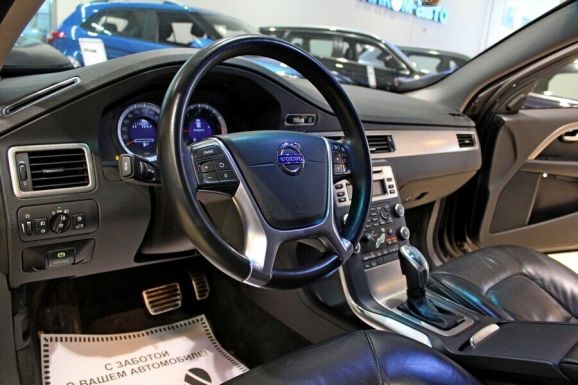 Volvo XC70, 2.4 л, АТ, 2011 фото 2