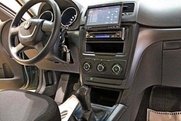 Skoda Yeti, 1.2 л, МТ, 2011 фото 9