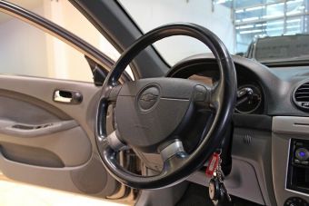 Chevrolet Lacetti, 1.6 л, АКПП, 2013 фото 2