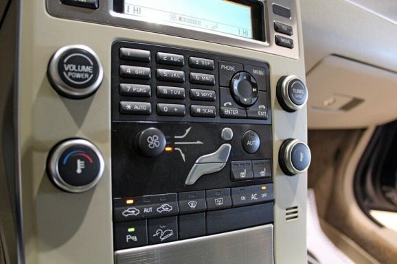 Volvo XC70, 2.4 л, АТ, 2010 фото 1