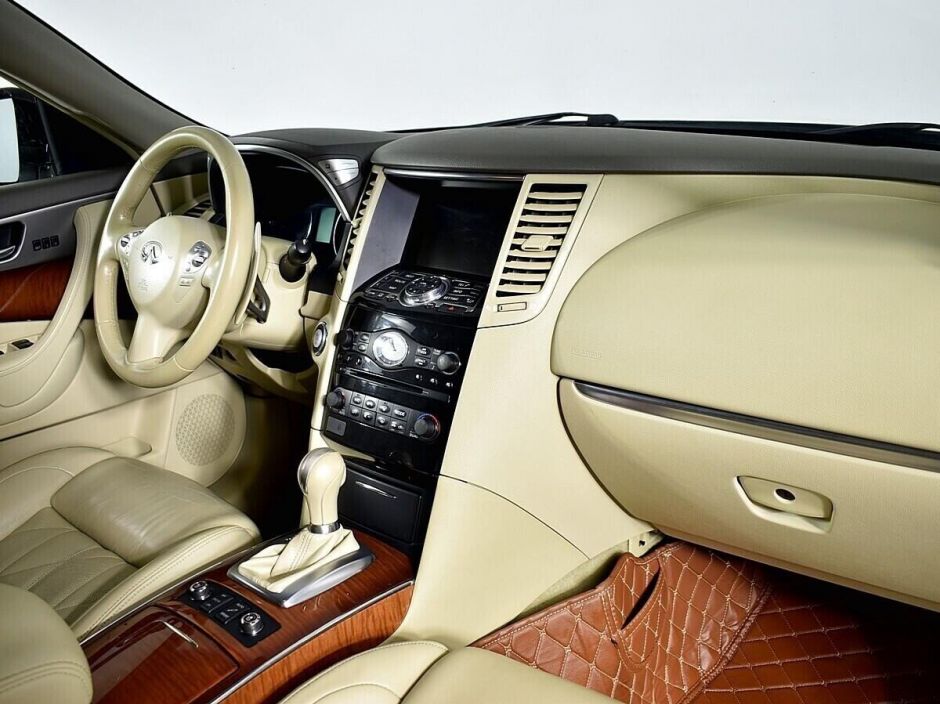 Infiniti FX, 3.7 л, АТ, 2012 фото 2
