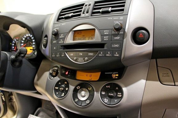 Toyota RAV4, 2.4 л, АТ, 2009 фото 9