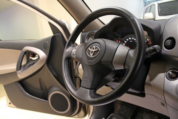 Toyota RAV4, 2.4 л, АТ, 2009 фото 10