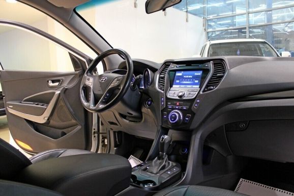 Hyundai Santa Fe, 2.2 л, АТ, 2015 фото 7