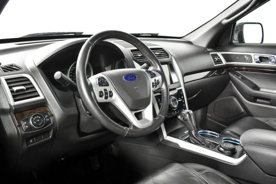 Ford Explorer, 3.5 л, АТ, 2014 фото 7