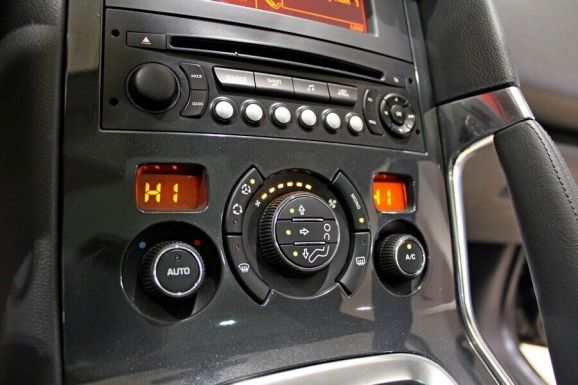 Peugeot 3008, 1.6 л, АТ, 2012 фото 10