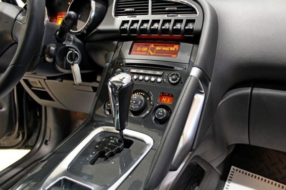 Peugeot 3008, 1.6 л, АТ, 2012 фото 2