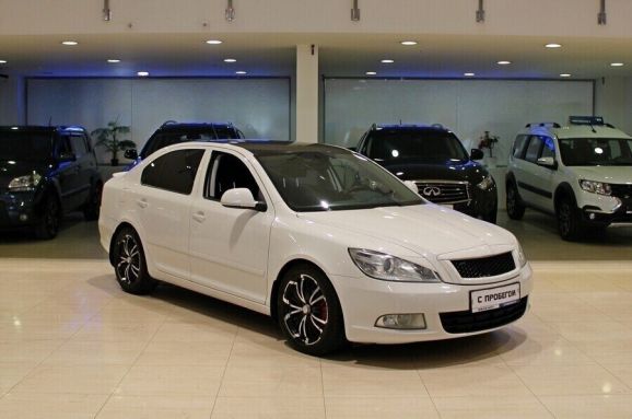 Skoda Octavia, 1.8 л, Робот, 2011 фото 4